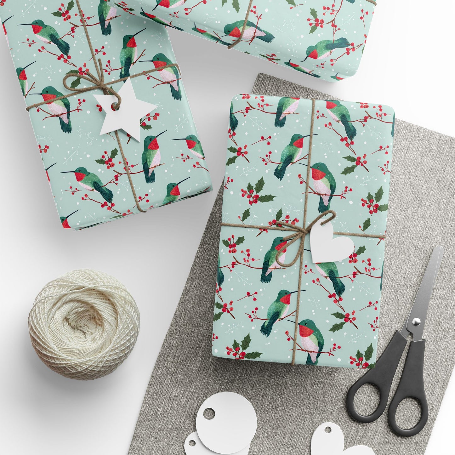 Mistletoe Humming Holiday